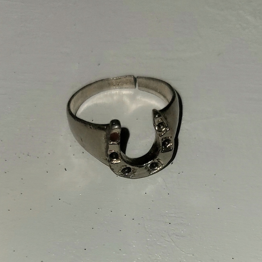 Adjustable Horseshoe ring